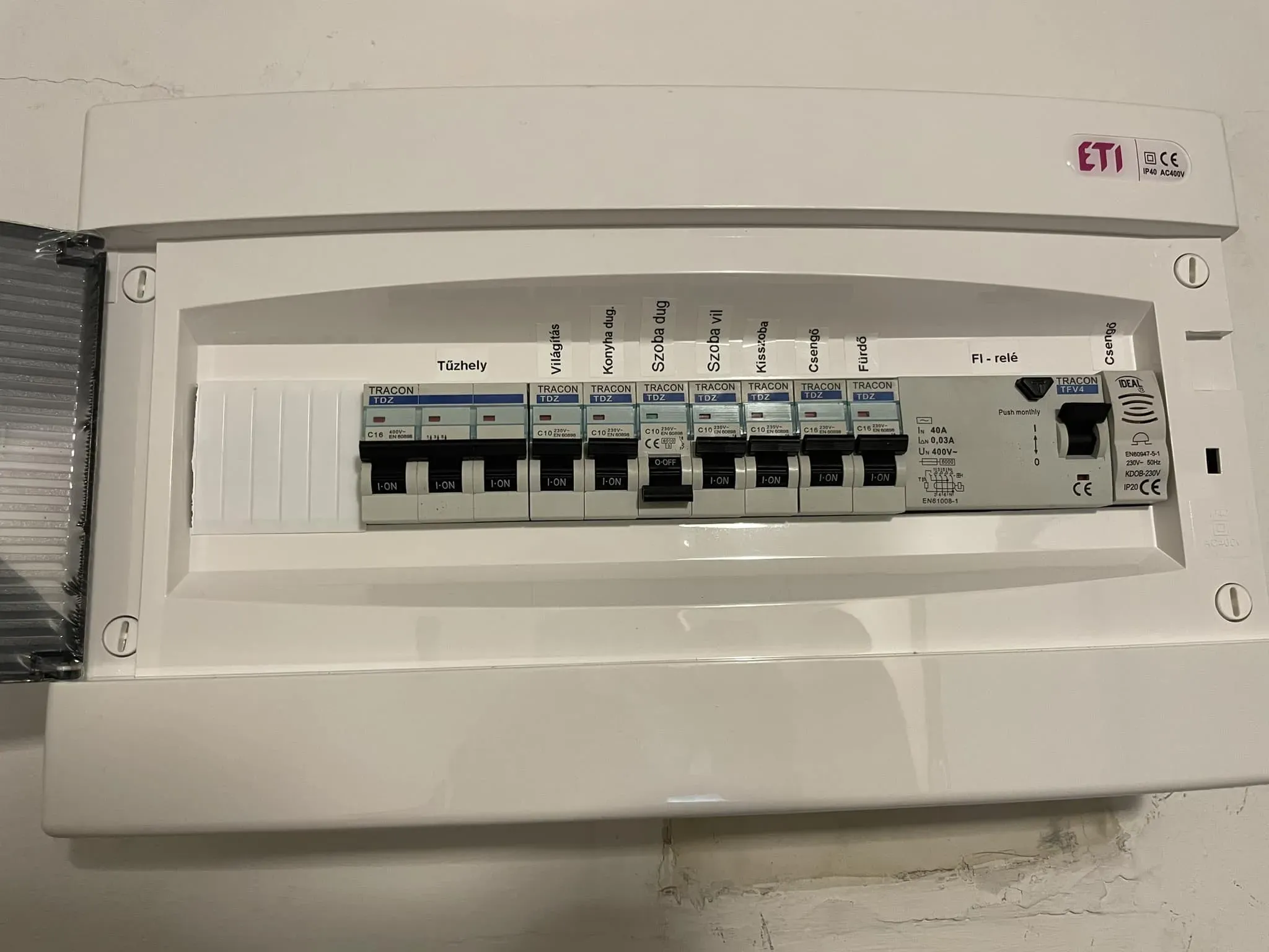 Villanyszerelési munka 2