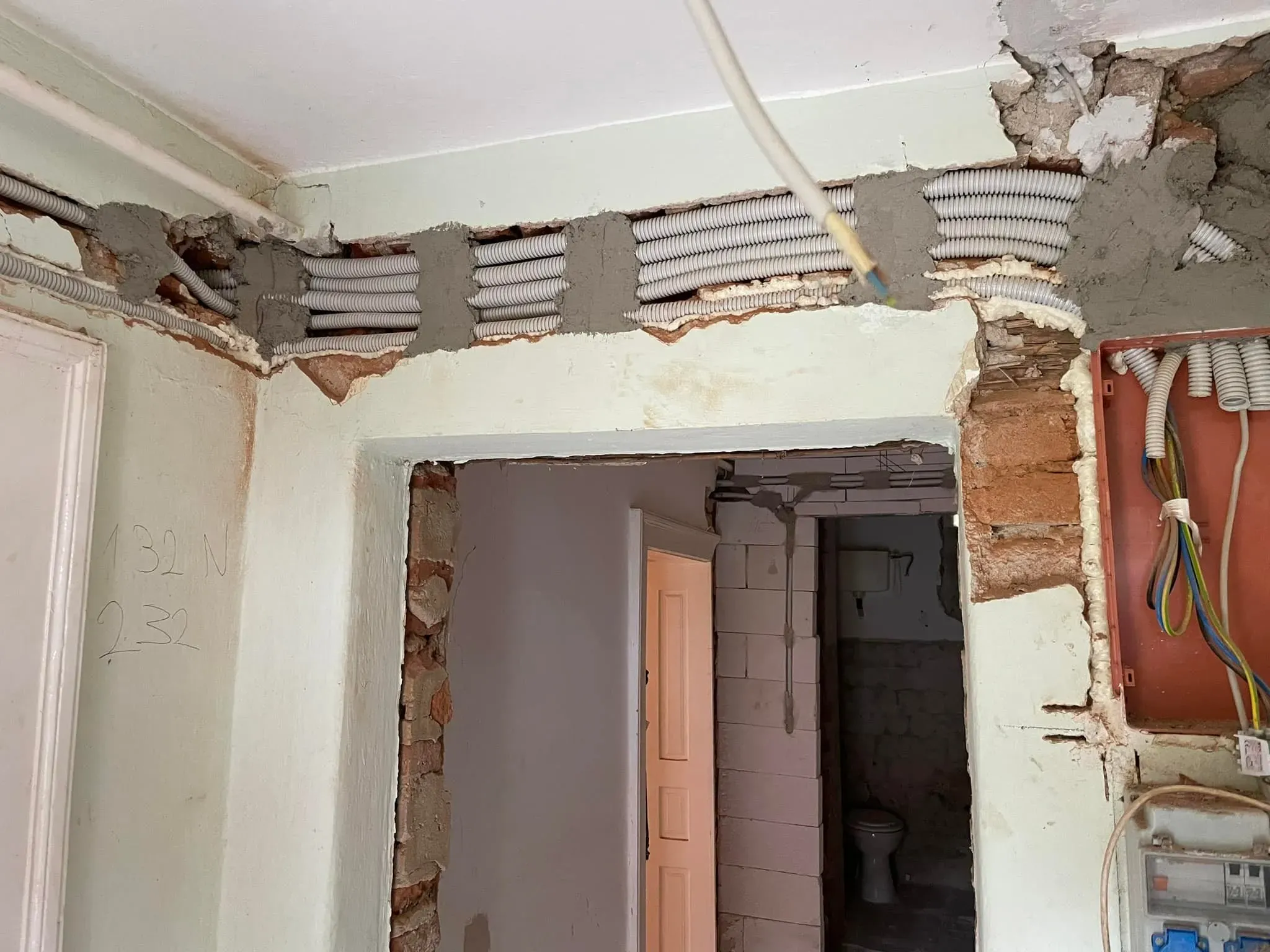 Villanyszerelési munka 9