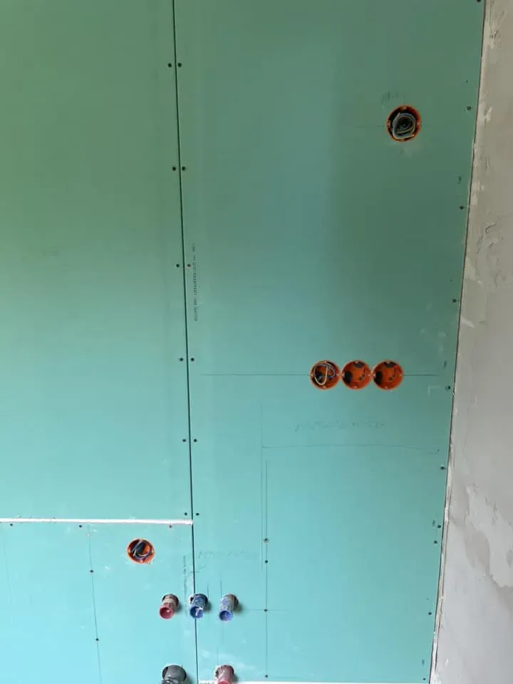 Villanyszerelési munka 100