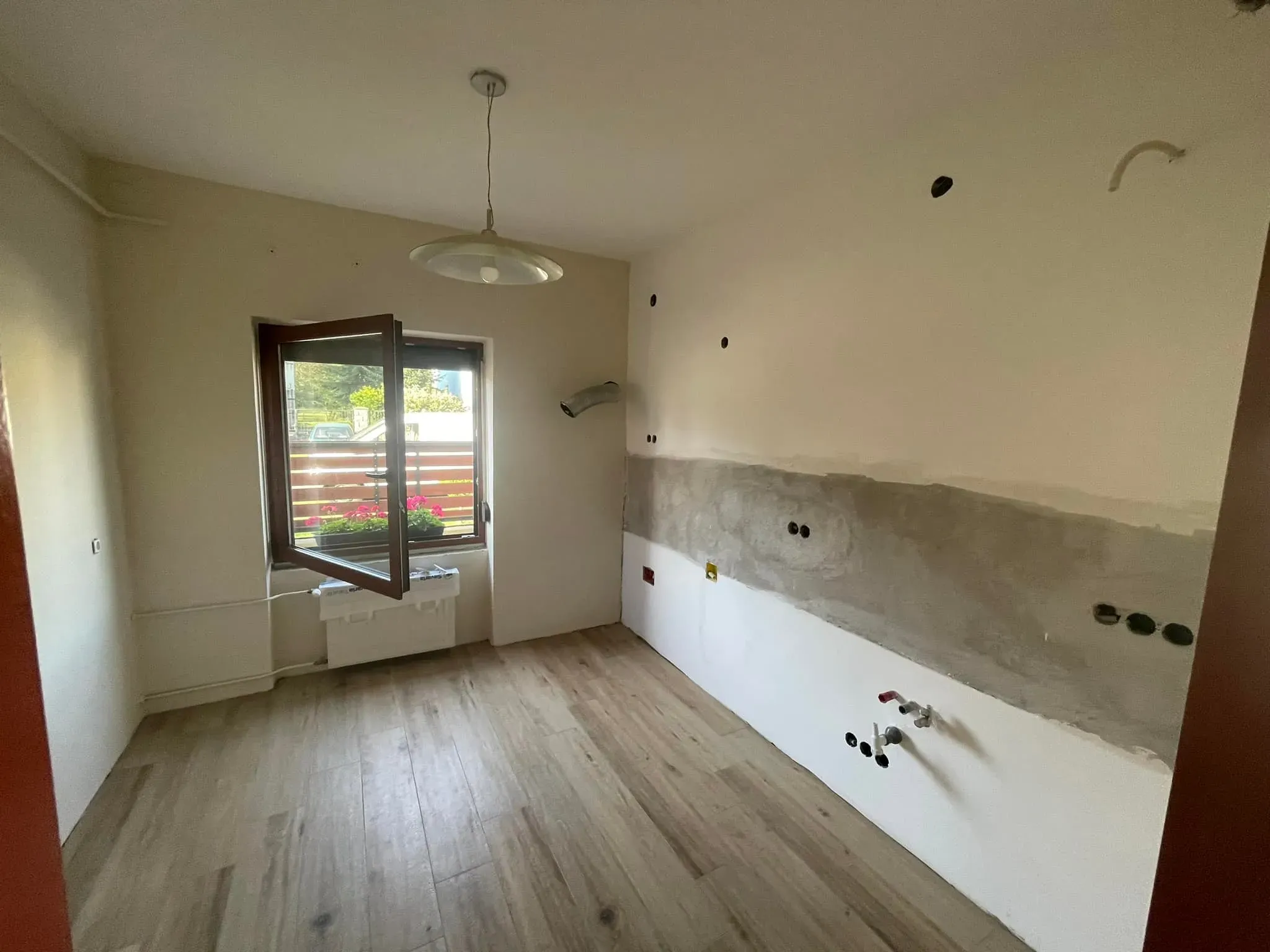 Villanyszerelési munka 33