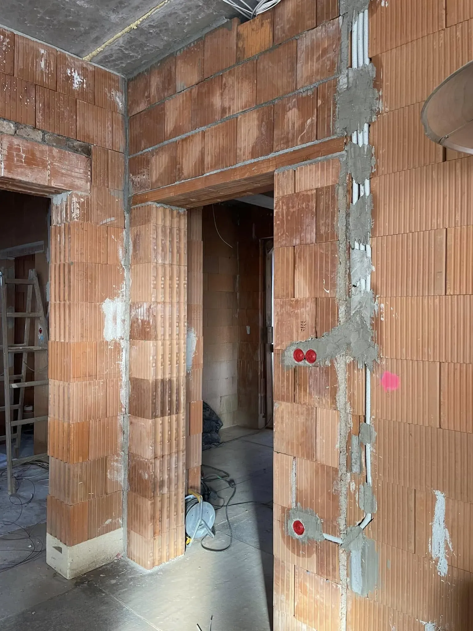 Villanyszerelési munka 57