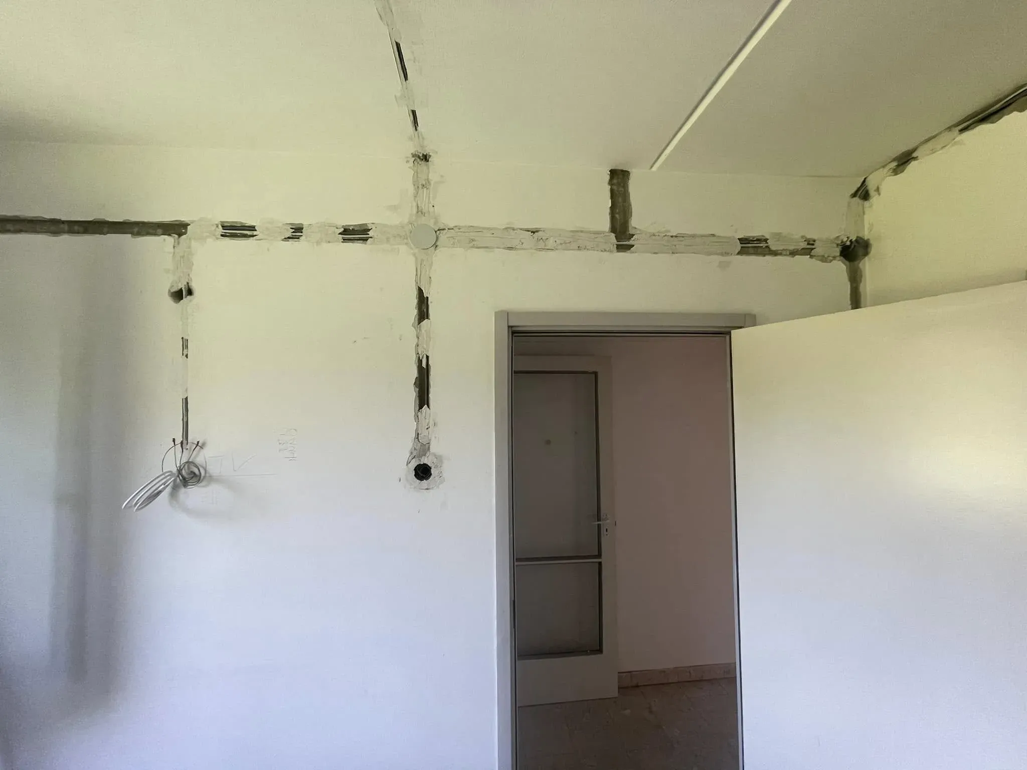 Villanyszerelési munka 71