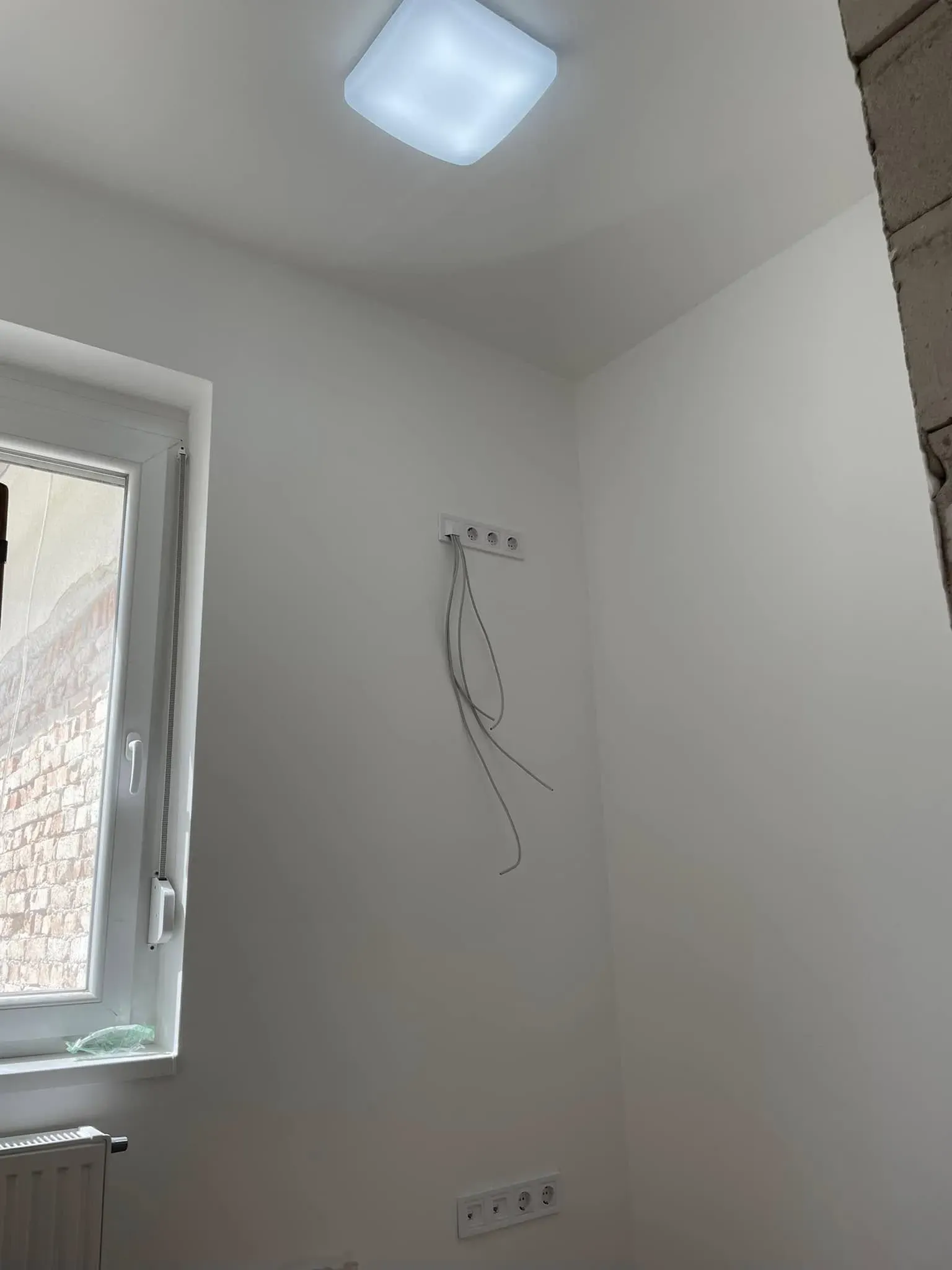 Villanyszerelési munka 85