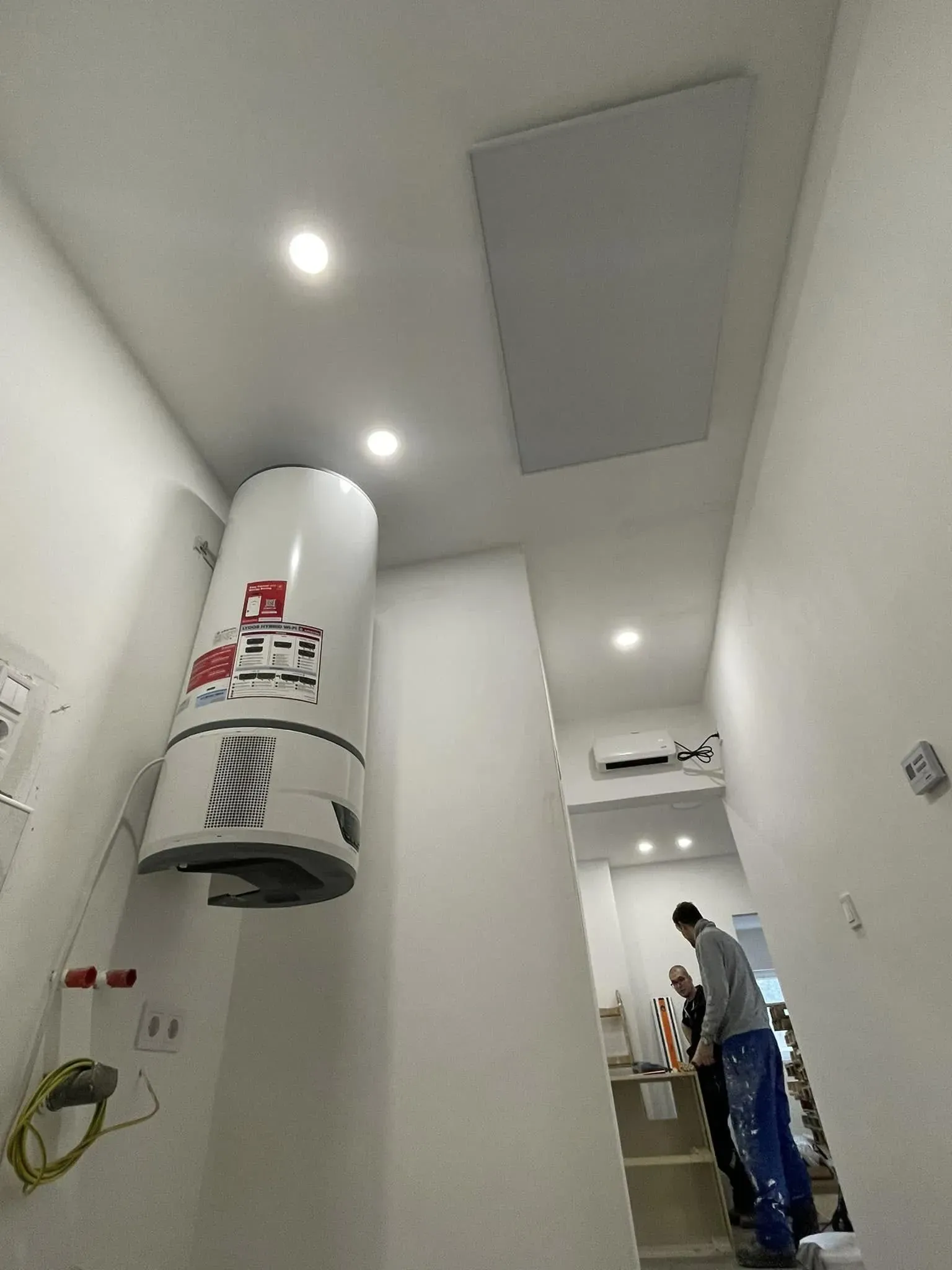 Villanyszerelési munka 87